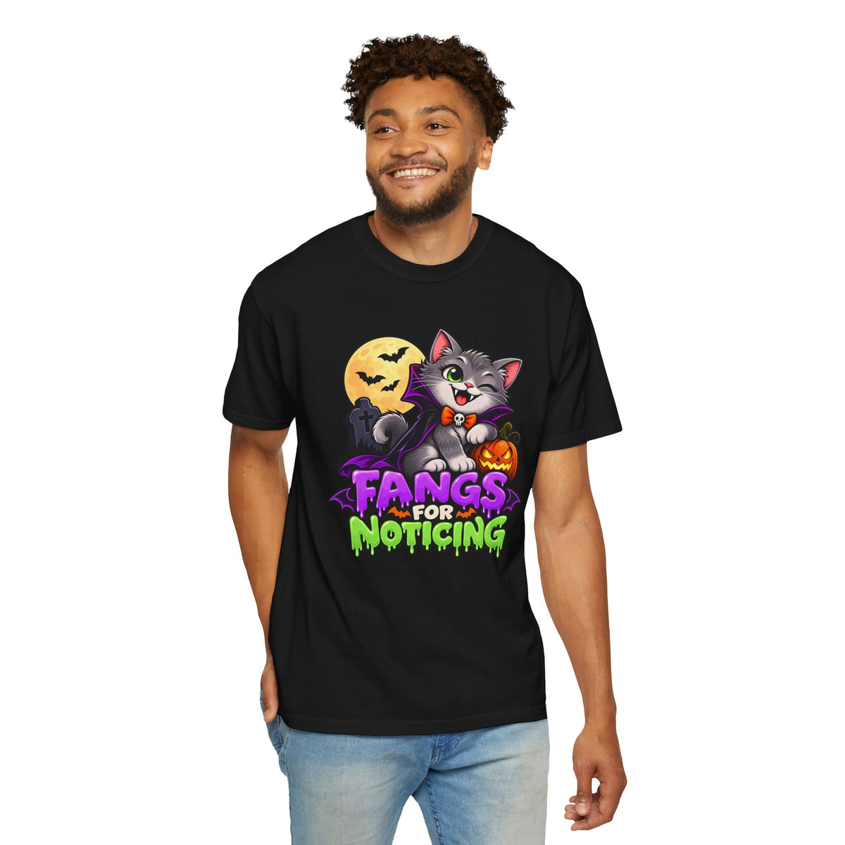 Fangs for Noticing – Cute Vampire Cat Halloween T-Shirt