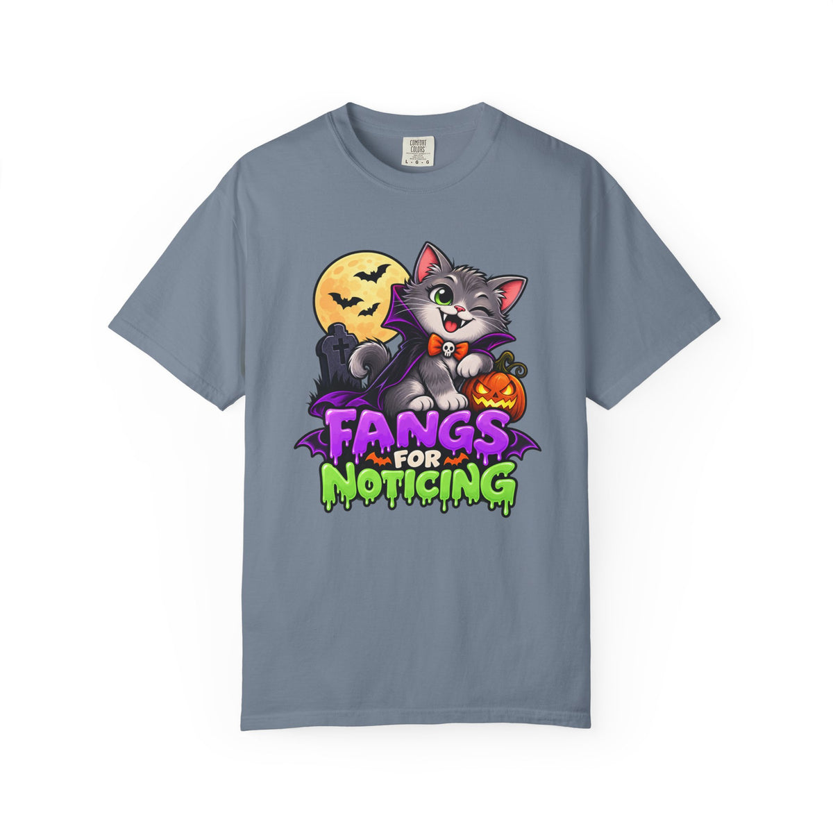 Fangs for Noticing – Cute Vampire Cat Halloween T-Shirt