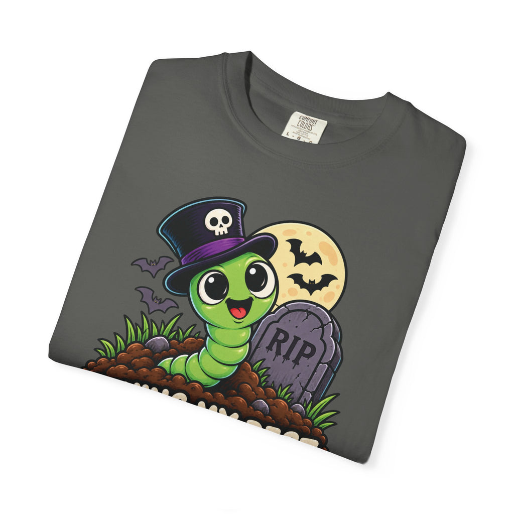 Living My Best Afterlife – Cute Halloween Graveyard Worm T-Shirt