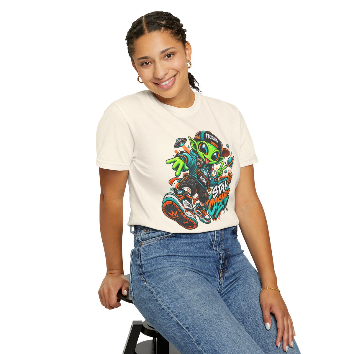Alien Streetwear T-Shirt — “Stay Cosmic” Graphic Tee
