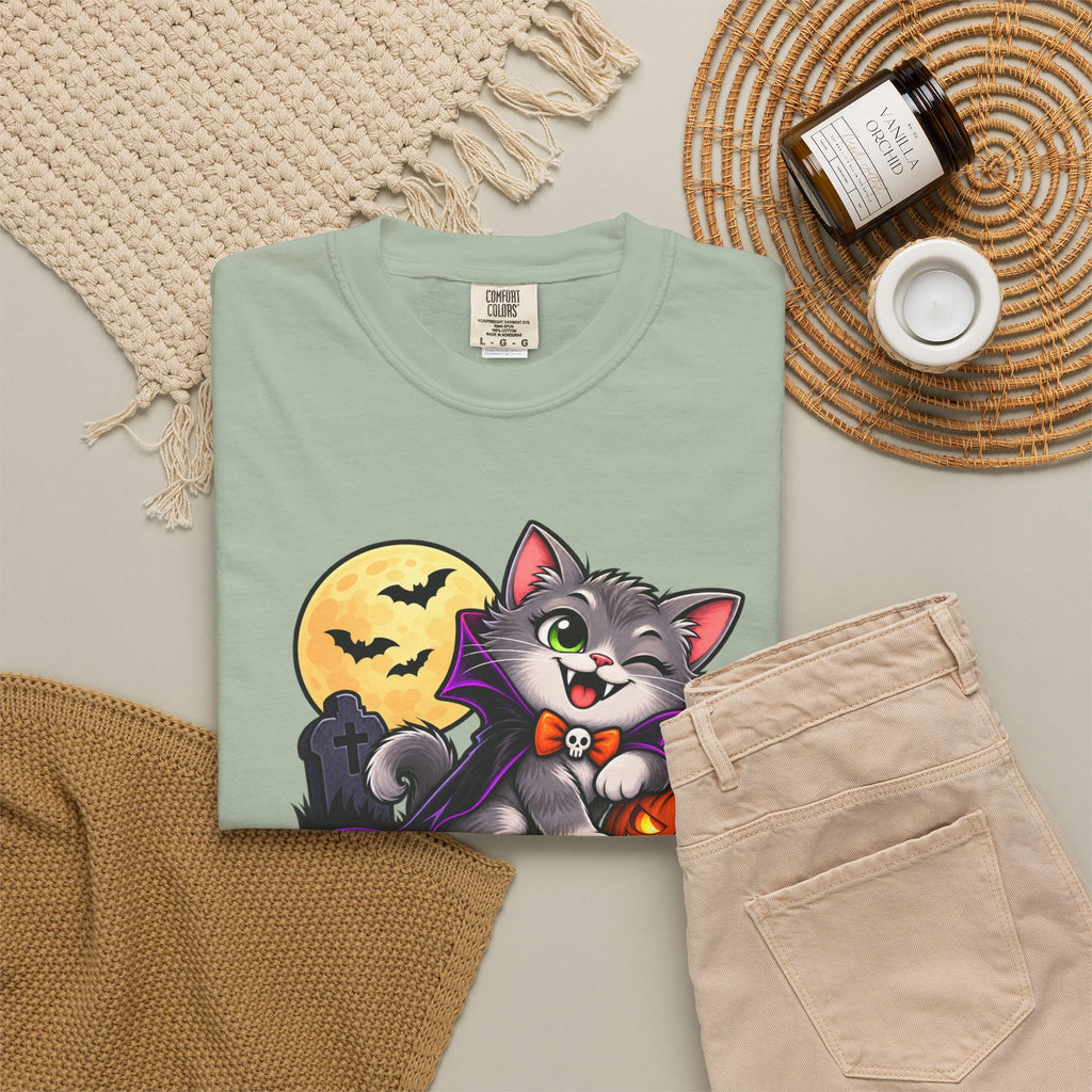 Fangs for Noticing – Cute Vampire Cat Halloween T-Shirt