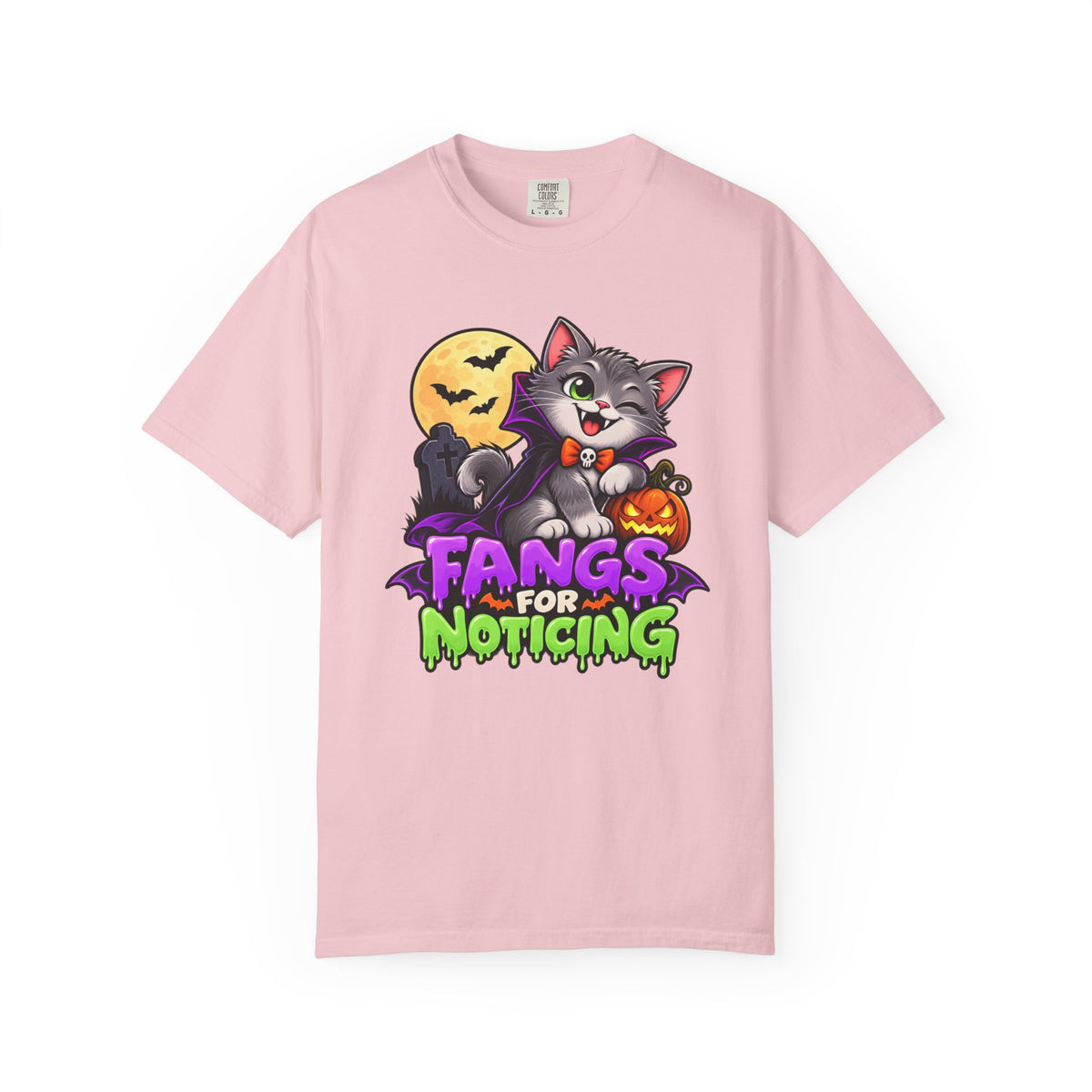 Fangs for Noticing – Cute Vampire Cat Halloween T-Shirt