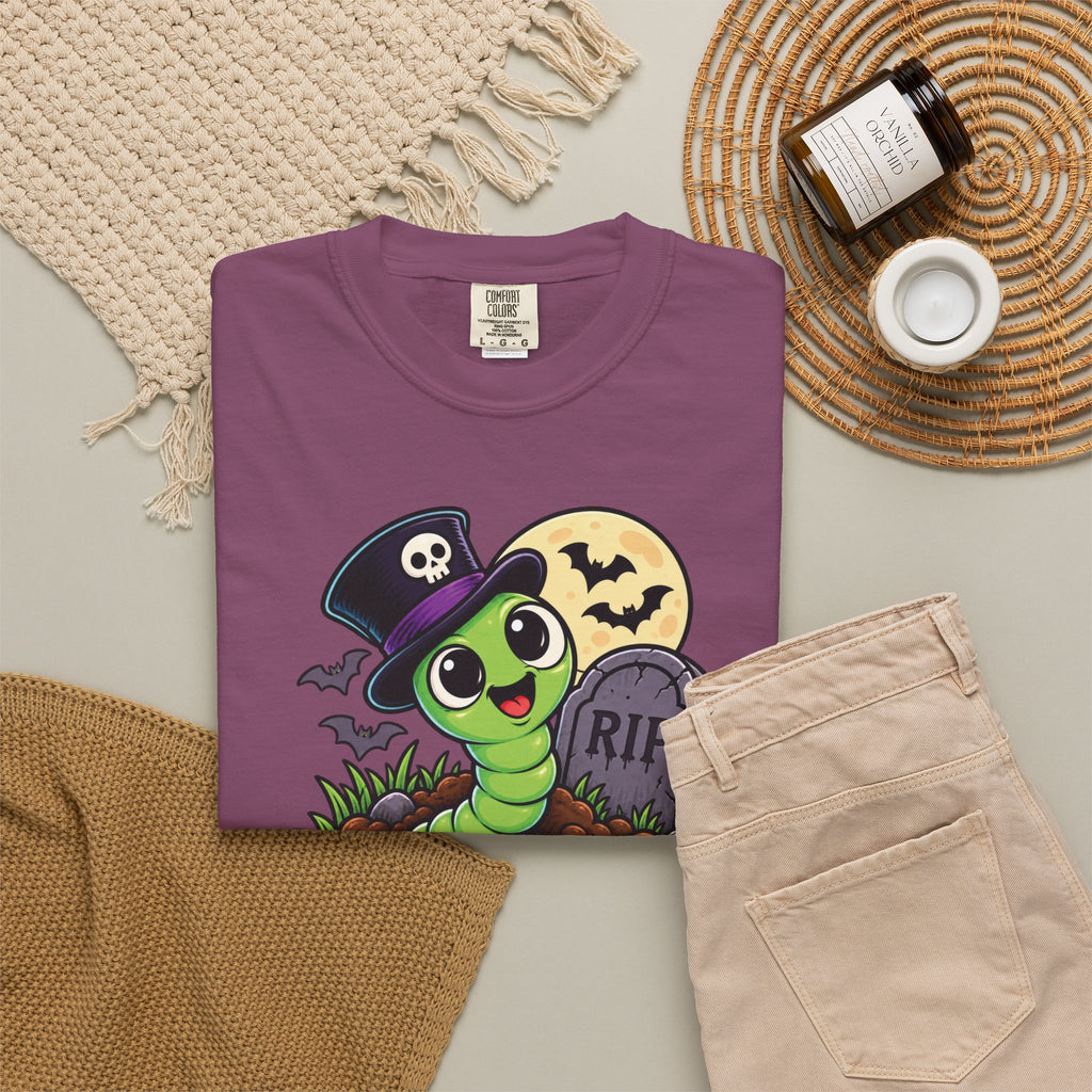 Living My Best Afterlife – Cute Halloween Graveyard Worm T-Shirt