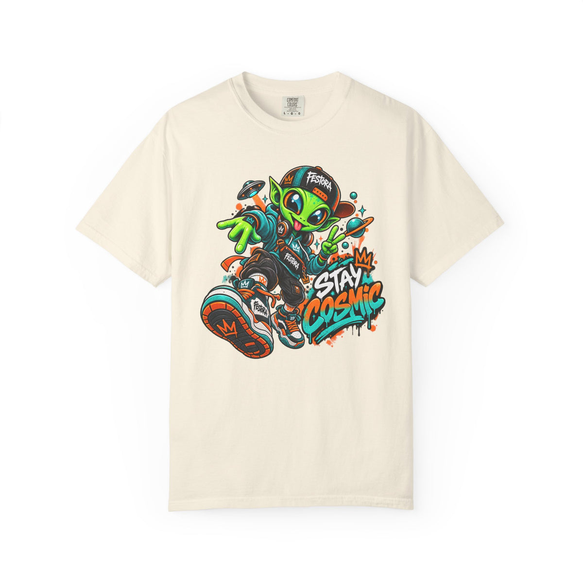 Alien Streetwear T-Shirt — “Stay Cosmic” Graphic Tee