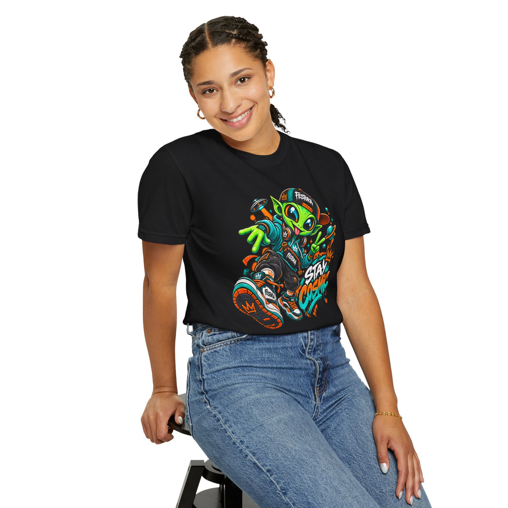Alien Streetwear T-Shirt — “Stay Cosmic” Graphic Tee