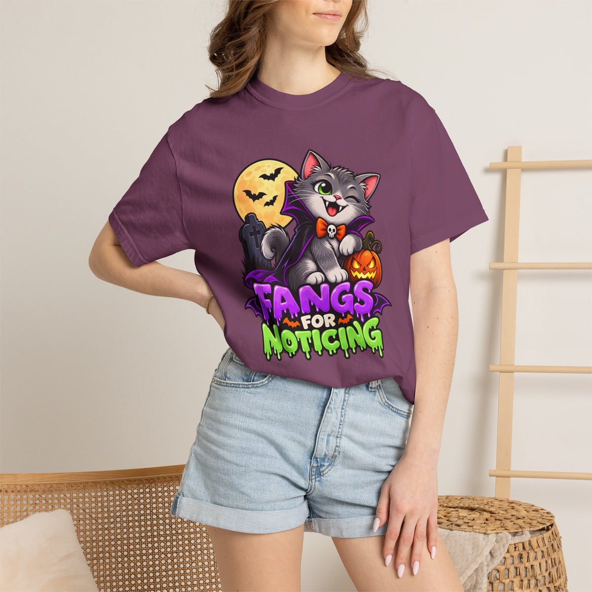 Fangs for Noticing – Cute Vampire Cat Halloween T-Shirt