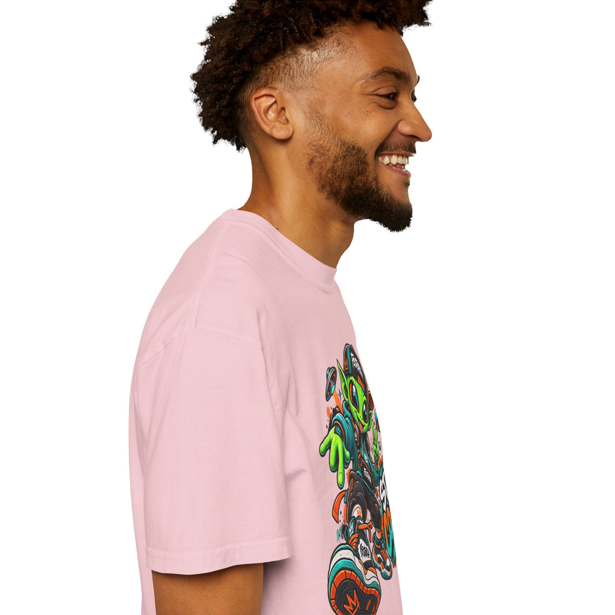 Alien Streetwear T-Shirt — “Stay Cosmic” Graphic Tee