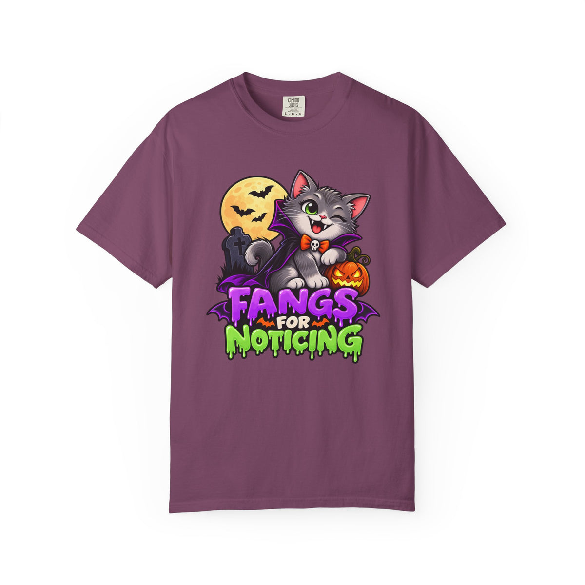 Fangs for Noticing – Cute Vampire Cat Halloween T-Shirt