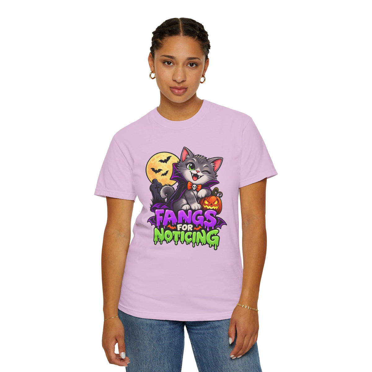 Fangs for Noticing – Cute Vampire Cat Halloween T-Shirt