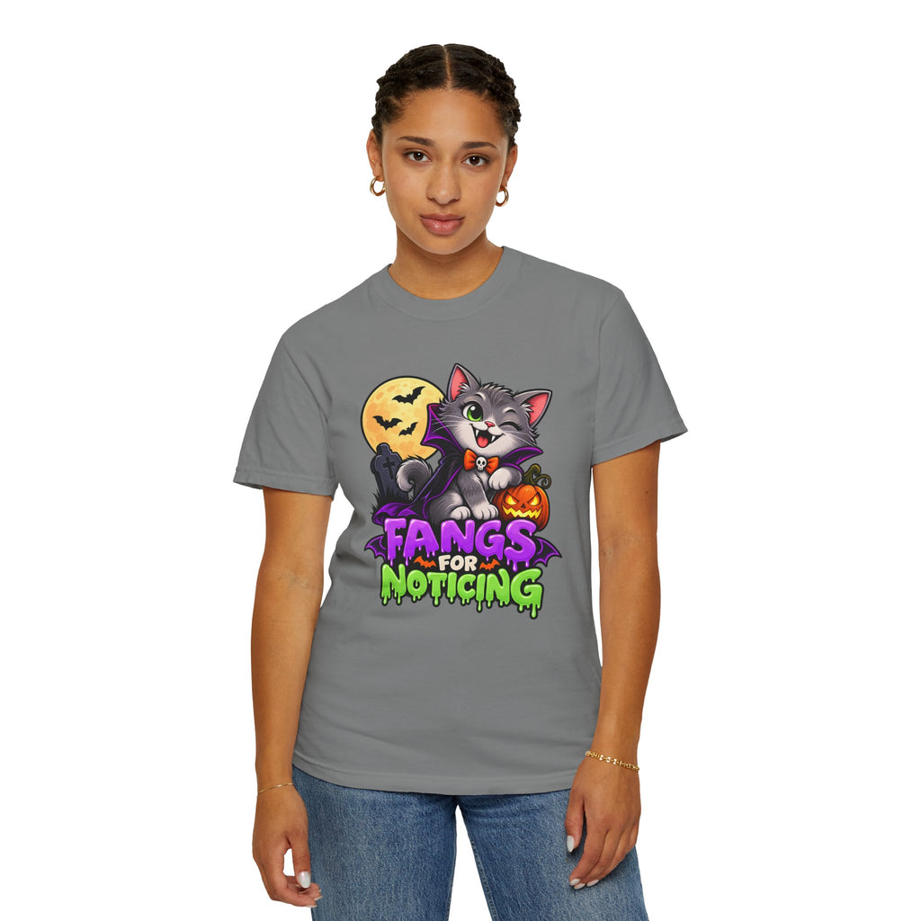 Fangs for Noticing – Cute Vampire Cat Halloween T-Shirt
