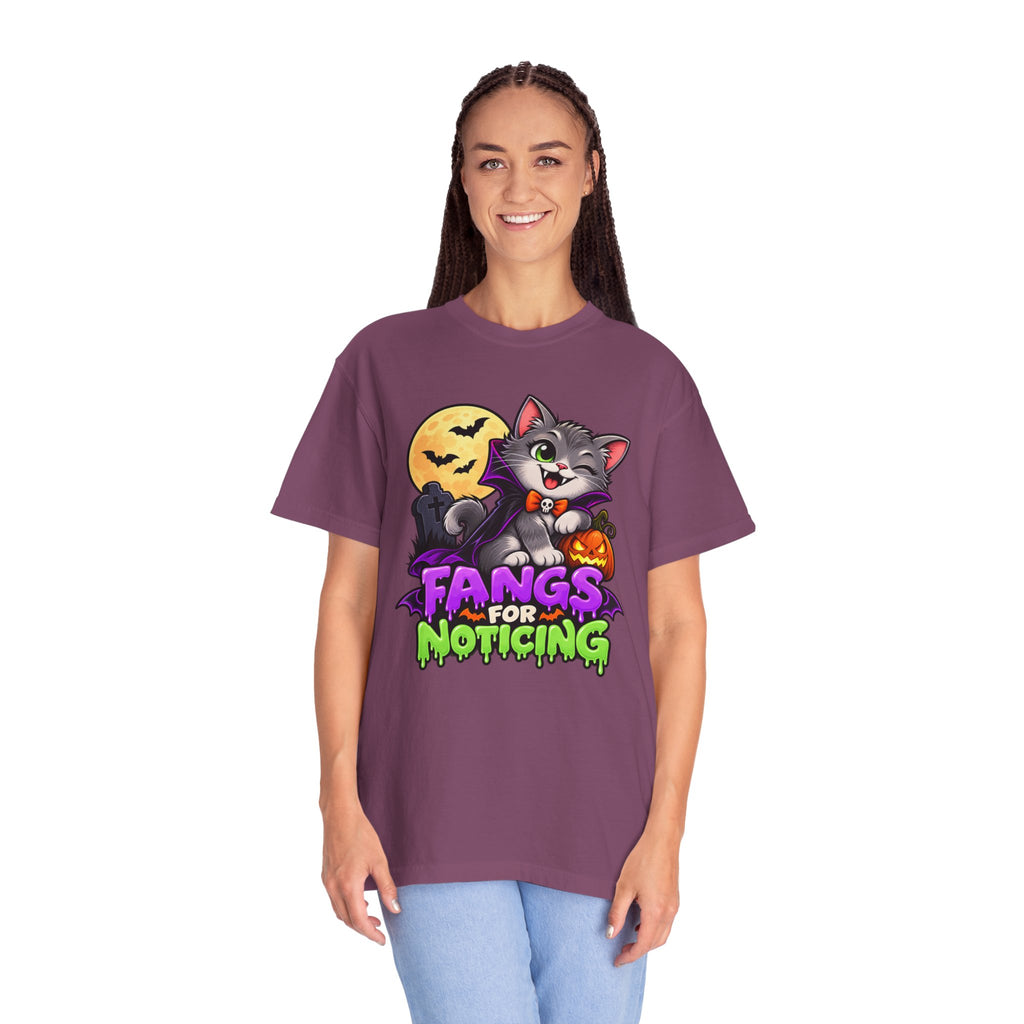 Fangs for Noticing – Cute Vampire Cat Halloween T-Shirt