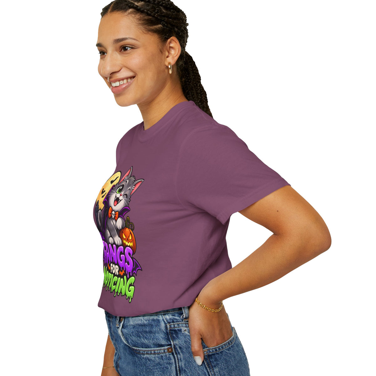 Fangs for Noticing – Cute Vampire Cat Halloween T-Shirt