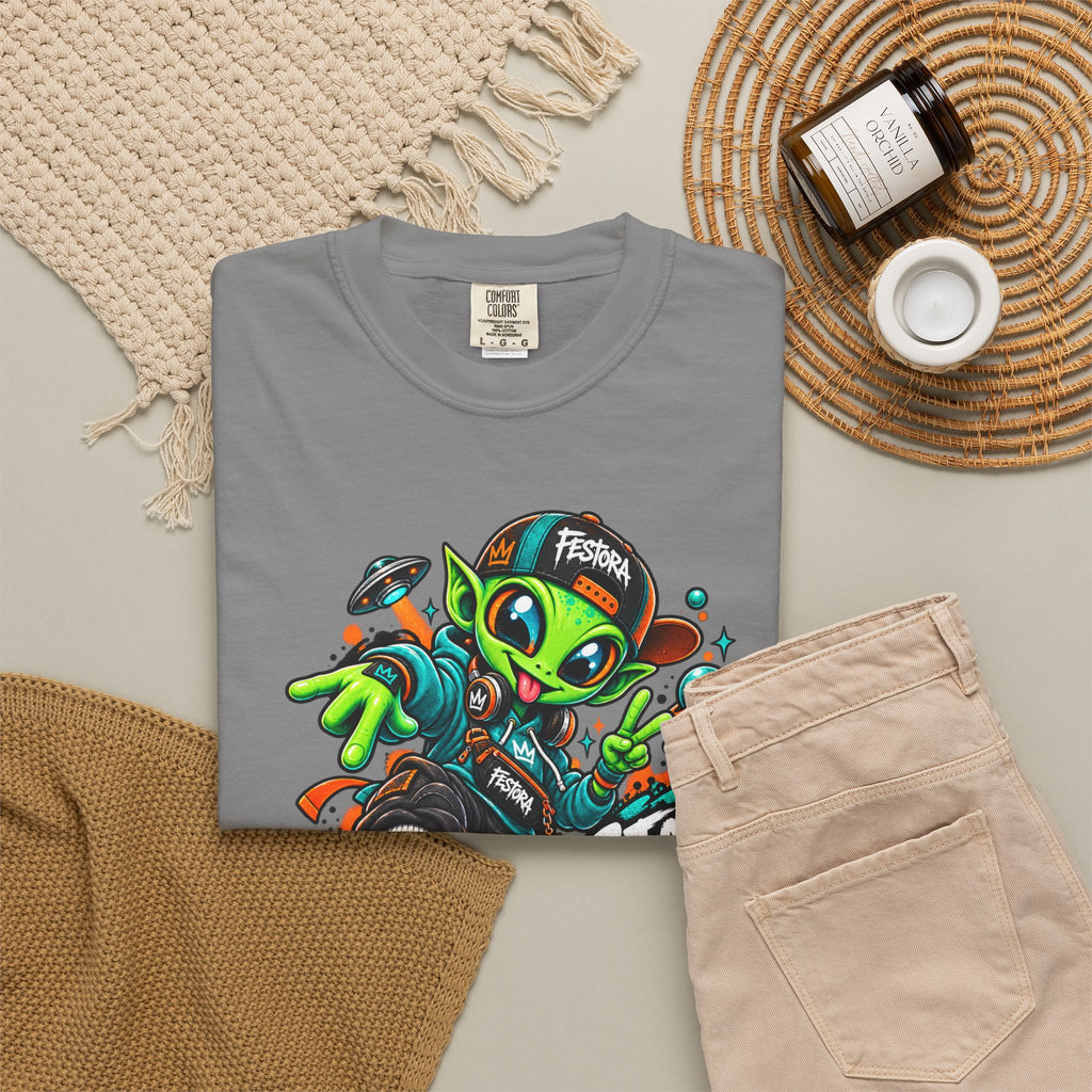 Alien Streetwear T-Shirt — “Stay Cosmic” Graphic Tee