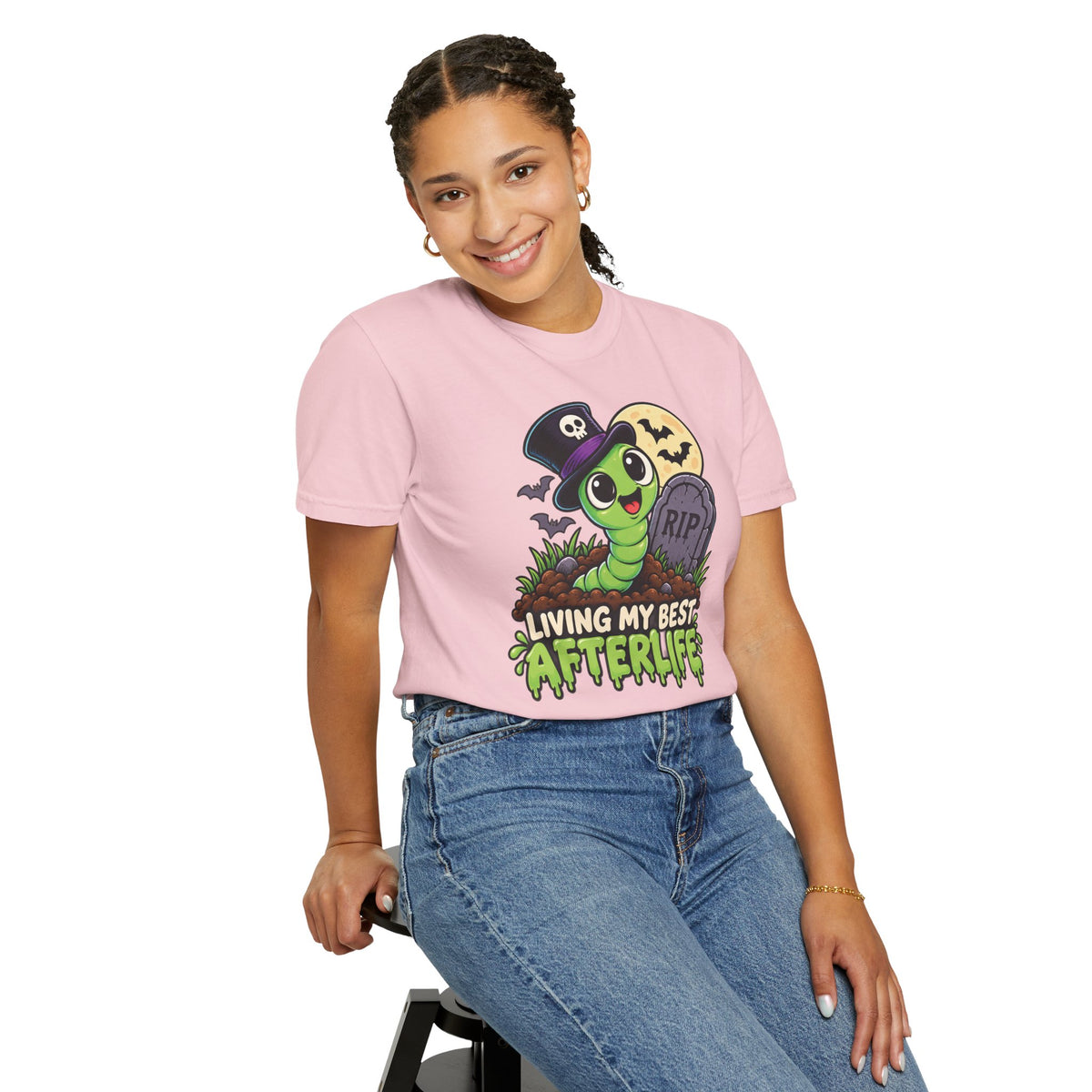 Living My Best Afterlife – Cute Halloween Graveyard Worm T-Shirt